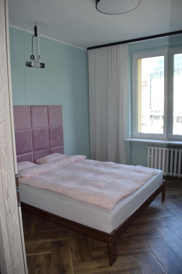 Apartament 3 Pokoje Balkon 50M2 Wyposazone Parking Apartment Wroclaw Exterior photo